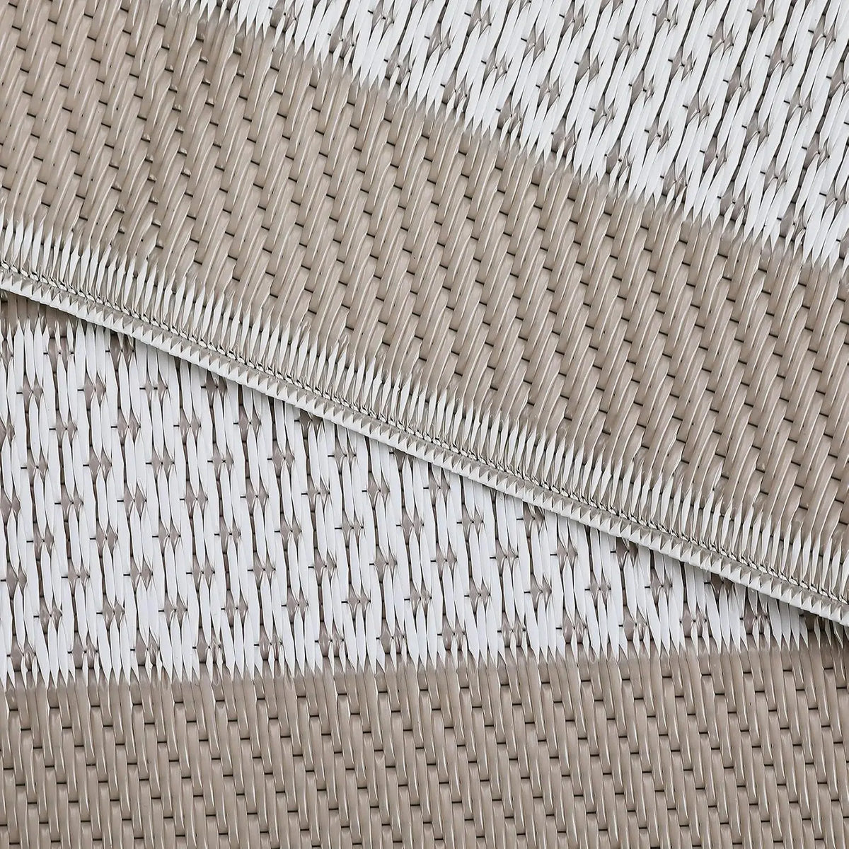 8 x 10-Foot Reversible Waterproof Outdoor Rug