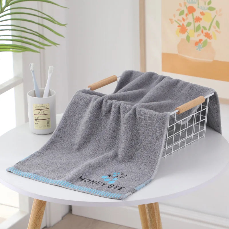 13.8 x 29.5-Inch Cat-Paw Cotton Towel