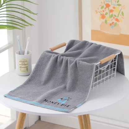 13.8 x 29.5-Inch Cat-Paw Cotton Towel